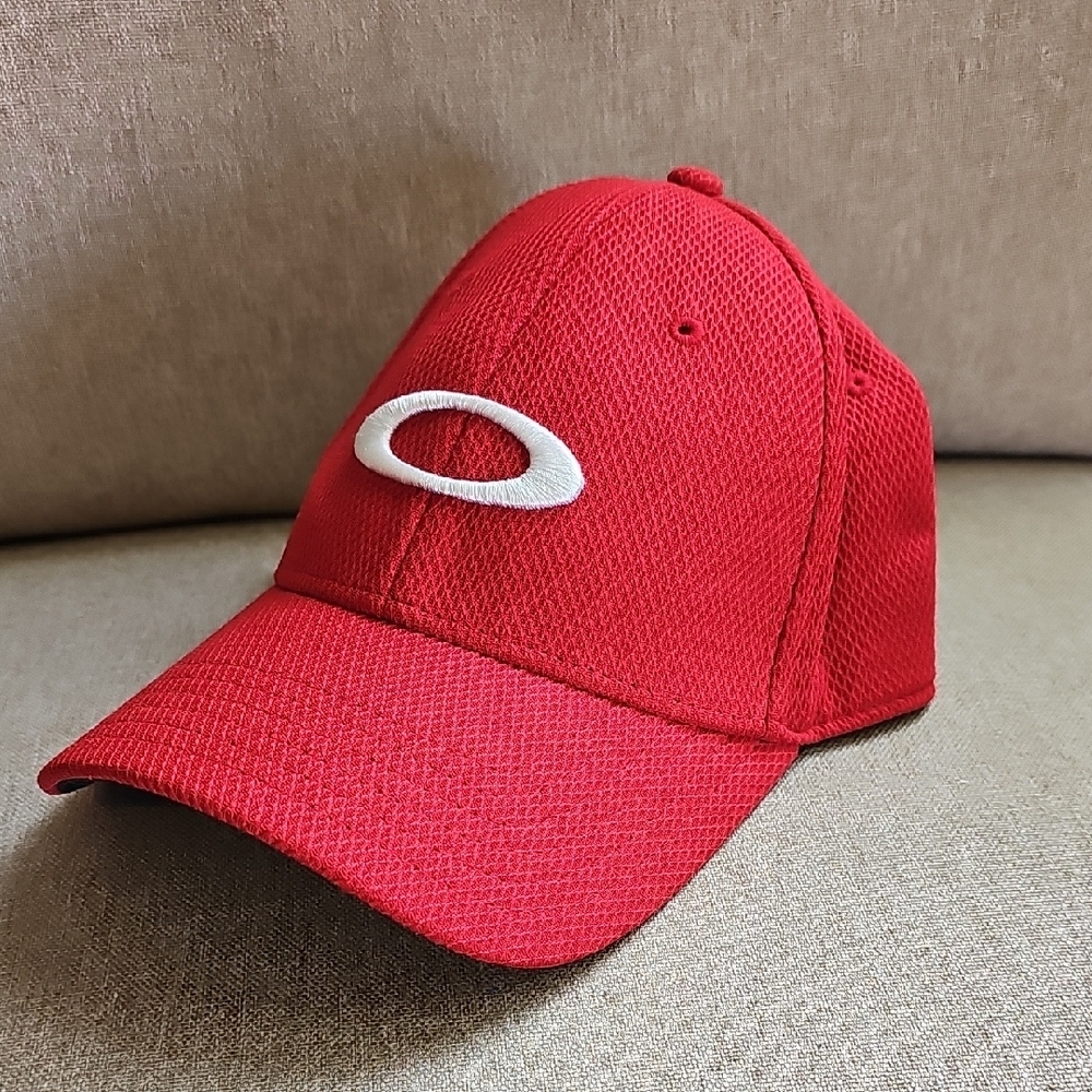 Oakley Red Mesh Baseball Cap